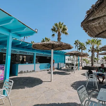 Oasis דירה
